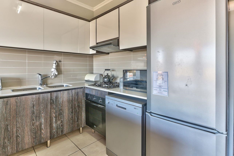 To Let 1 Bedroom Property for Rent in Sandown Western Cape